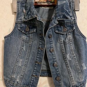 EightyTwo Distressed Denim Vest Small